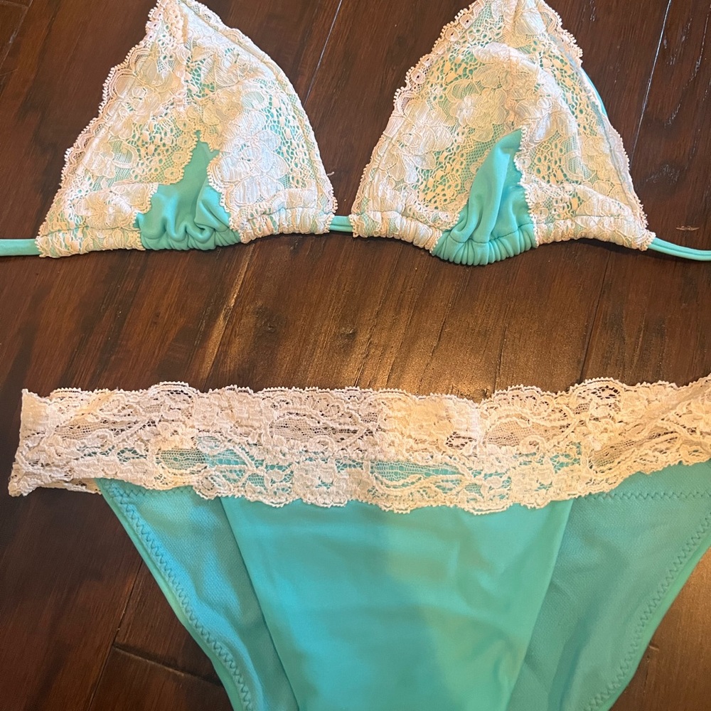 Aqua beach bunny lace bikini large